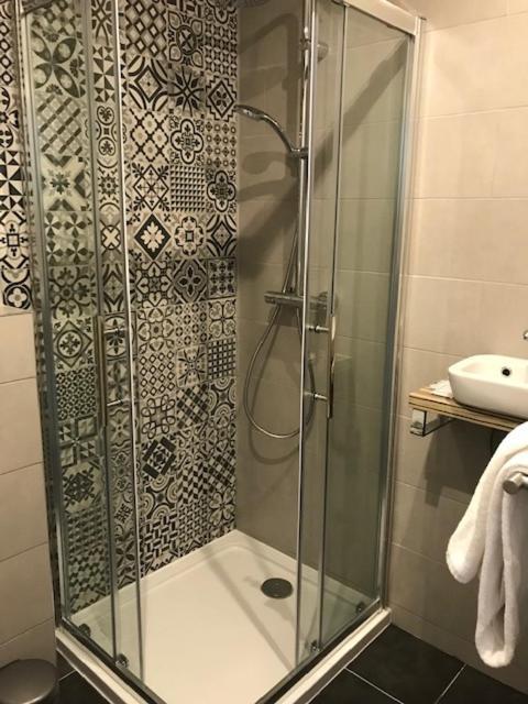 Hotel Stalingrad Brüksel Dış mekan fotoğraf